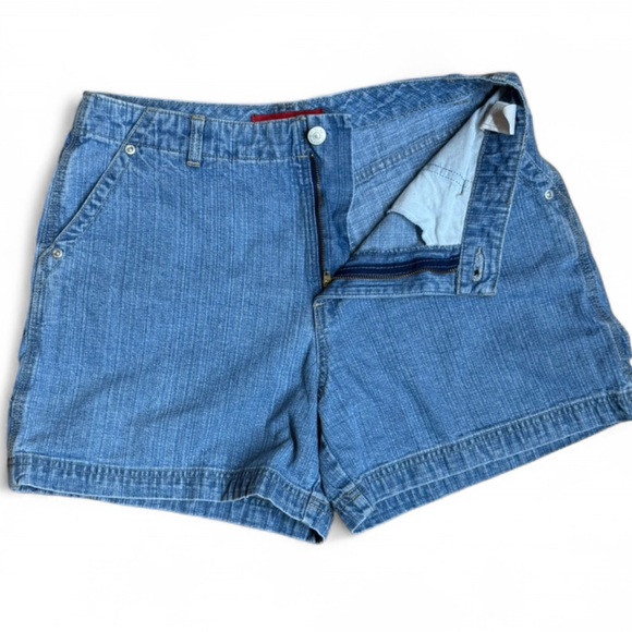 Gloria Vanderbilt Classic Denim Shorts - Medium Wash Blue - Women's Size 10 - Picture 2 of 7